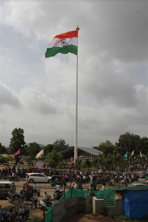 Vadodara gets, tallest National Flag in Gujarat, Smart buses, revamped ...