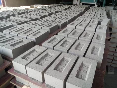 Fly Ash Bricks - Advantages, Disadvantages & Manufacturing