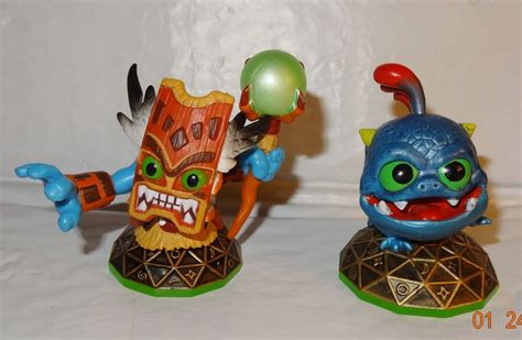 Skylanders Double Trouble & Wrecking Ball Green Bases Action Figures ...