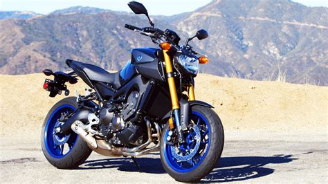 Yamaha Yamaha FZ-09 - Moto.ZombDrive.COM