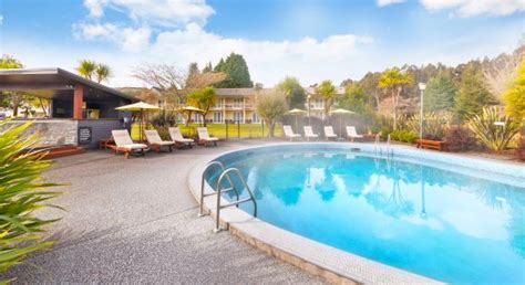 Hot spring pool and spas open until 11pm - Review of Wairakei Resort Taupo, Taupo - Tripadvisor