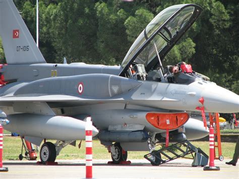 Turkish Air Force F-16D Block 50+ with CFT | Global Military Review