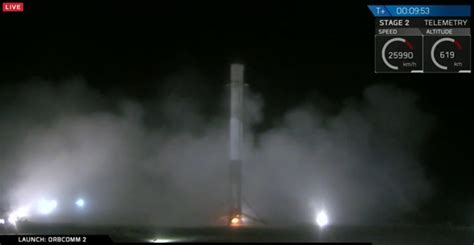 SpaceX Makes History: Falcon 9 Launches, Lands Vertically | Pakistan ...