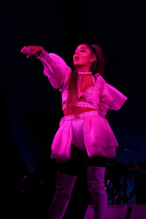 ARIANA GRANDE Performs at Sweetener World Tour in London 10/15/2019 – HawtCelebs