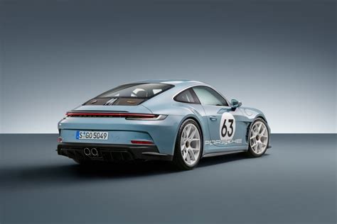 2024 Porsche 911 S/T Revealed With Manual Transmission and RS-Spec ...