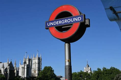 London Underground 2-Hour Tube Tour : PRIVATE TOUR 2024