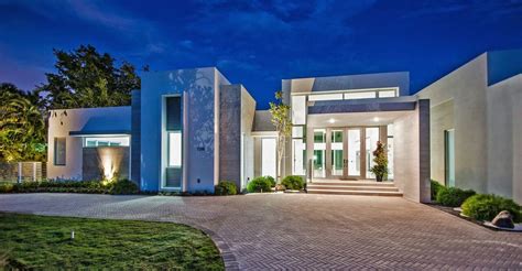 Miami, FL Modernist Luxury Home - Modern - Exterior - Orange County - by J.P. DiMisa Luxury ...