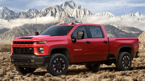 The 2020 Chevrolet Silverado HD Duramax Diesel Can Tow Up to 35,500 Pounds With 910 LB-FT of Torque