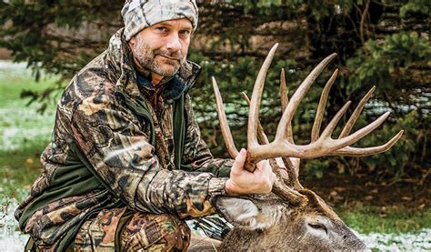 Wisconsin Record Archery Buck: Arrowed from the Ground - North American ...