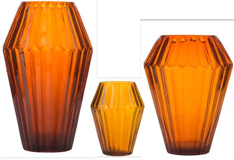 Orange Color Glass Flower Vase at best price in Firozabad | ID: 21908308412
