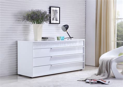 Dolce Dresser in High Gloss White Lacquer by Casabianca