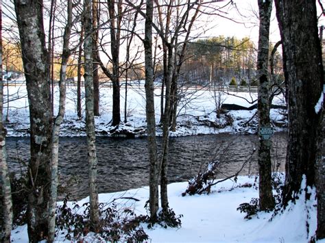 "Mountain Summer" Cabin Rental | Romantic Log Cabin Getaway - Linville River Log Cabins