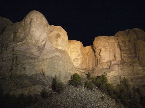 The Night Program at Mount Rushmore - Park Chasers