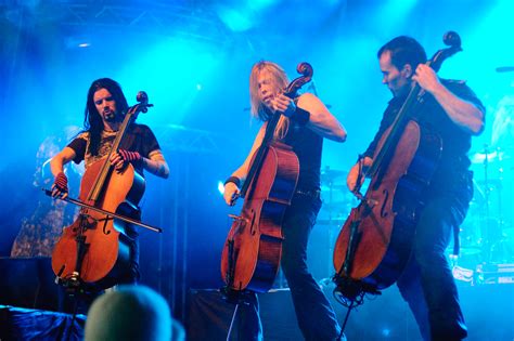 File:Apocalyptica - Ilosaarirock 2009.jpg - Wikimedia Commons