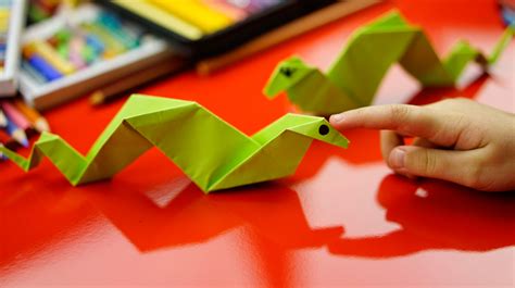 How To Fold An Origami Snake - Art For Kids Hub