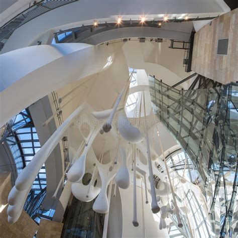 Interior Do Museu De Guggenheim Em Bilbao Fotografia Editorial - Imagem ...