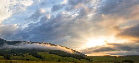 Windows XP, Bosnia edition. Livno, Bosnia&Herzegovina. [2188x988] [OC] : r/EarthPorn