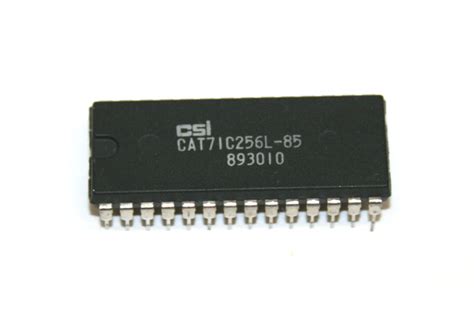 IC, 71C256 SRAM chip - Syntaur