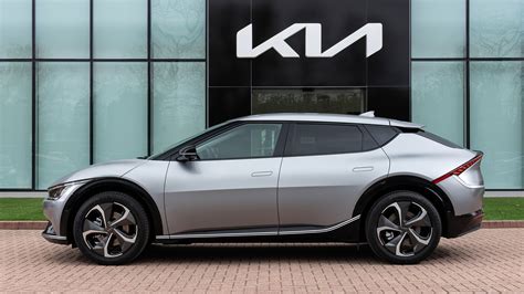 Lambo-beating Kia EV6 price, specs and pre-order dates revealed for UK | TechRadar