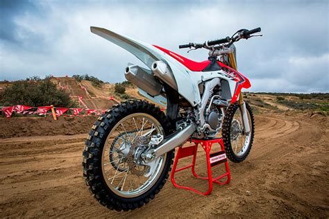 FOTO HONDA CRF 250 R 2014 EXTERIOR 22