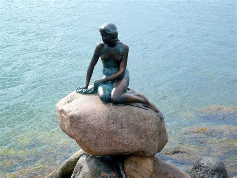 The Little Mermaid statue in Copenhagen, Denmark. | Little mermaid statue, Statue, The little ...