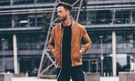 How To Wear A Bomber Jacket - A Modern Men's Guide