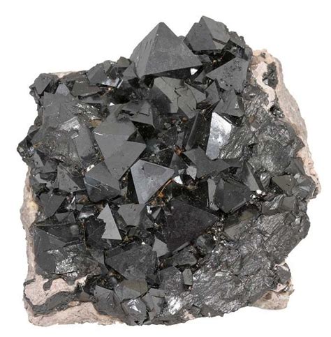 Magnetite Gemstone: Properties, Meaning, Uses, and More!