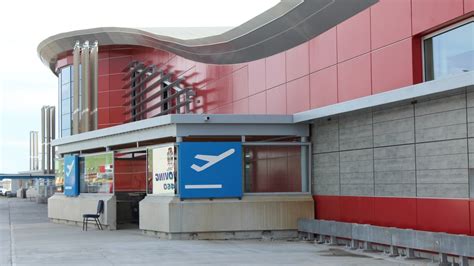 Iqaluit's new $300M airport opens today - North - CBC News