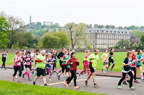 Your guide to the Edinburgh Marathon 2023 | TimeOutdoors