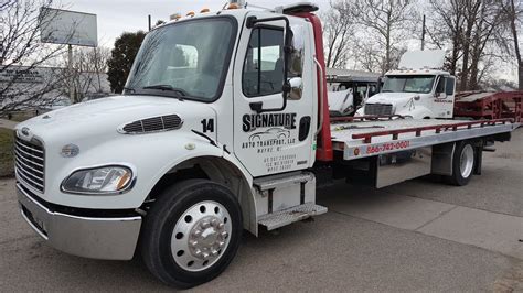 good condition 2011 Freightliner 2 Car Flatbed tow truck | Freightliner, Flatbed towing, Trucks ...