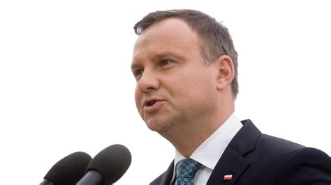 Polish president launches attack on EU's 'imaginary community ...