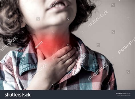 Child Has Sore Throat Pain Children Stock Photo 1390801736 | Shutterstock