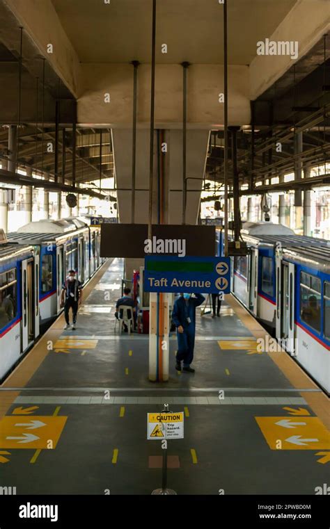 The Manila MRT Line 3 at Taft Avenue Station Stock Photo - Alamy