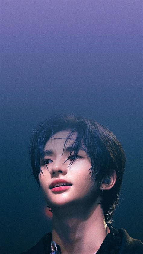 hyunjin wallpaper in 2020 | Kids wallpaper, Stray kids chan, Kpop wallpaper