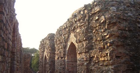 AArShiA: Tomb of Alauddin Khilji, Qutb complex, Delhi.