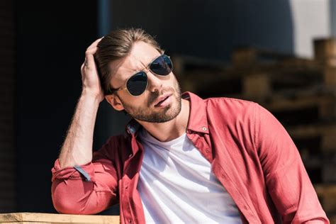 What are the Leading Styles of Men's Aviator Sunglasses? - Bare Foots World