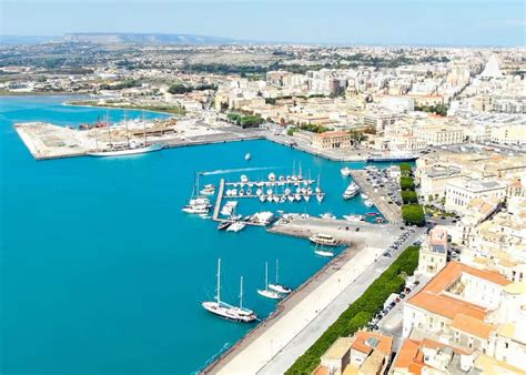 Ortigia Island - Visiting the Historic Center of Siracusa, Sicily