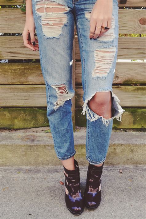 hardt shaped box: Boyfriend Jeans