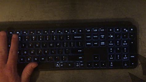 Logitech MX KEYS keyboard backlight responding to hands near the keyboard - Quick Demo - [No ...