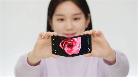 See Samsung’s fantastic vision of foldable displays