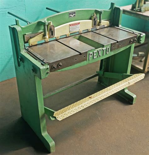 Pexto 3' x 16 Gauge Foot Squaring Shear with Manual Back Gauge, 137-L - Norman Machine Tool