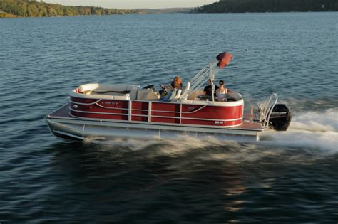 Research 2015 - Crest Pontoon Boats - Crest III 210 on iboats.com