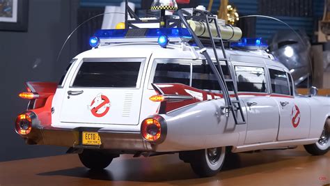 Ghostbusters Ecto-1 1/6 Scale Model Is Huge and Extremely Detailed, Priced To Match - autoevolution