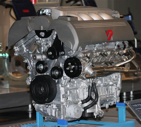 File:2005 Volvo V8 engine.jpg - Wikipedia