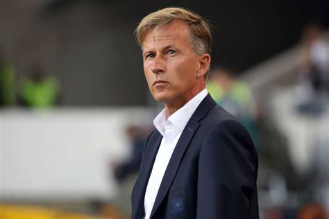 Wolfsburg parts ways with coach Jonker - myKhel