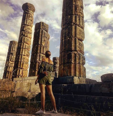 Book online: The Ultimate Delphi Day Trip (Private) | Discover Greece