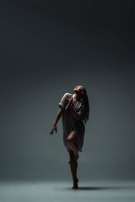 Photo By: Laura Zeke Photography Contemporary Dance Photography Poses ...