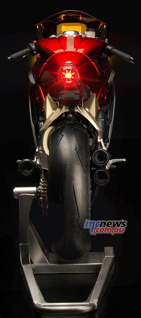 MV Agusta Superveloce 800 | F3 sports base | Heritage style | MCNews.com.au