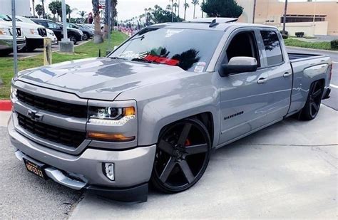 Pin by Hanna on Trucks in 2023 | Dropped trucks, Chevy trucks lowered, Customised trucks