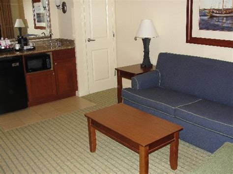 Livingroom area - Picture of Holiday Inn Resort Lake George - Tripadvisor